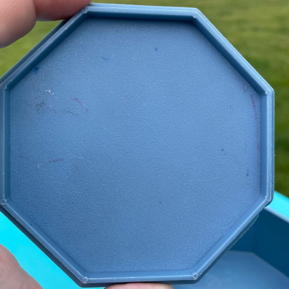 Vintage Blue Plastic Trinket Box with White Butterflies & Flower Design - Picture 4 of 4